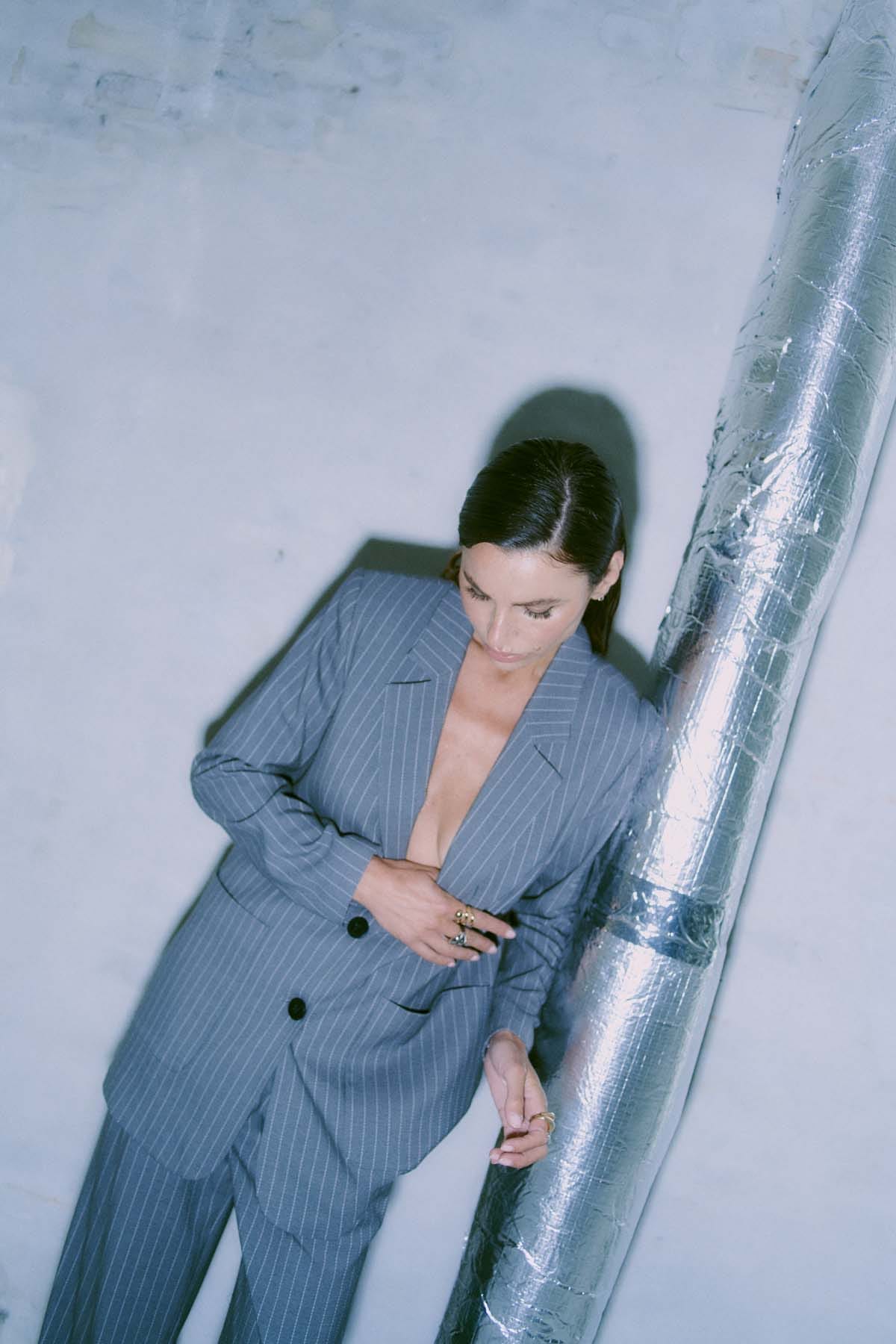 Copenhagen_Muse_Tailor_Blazer_Grå_M_Hvide_Striber