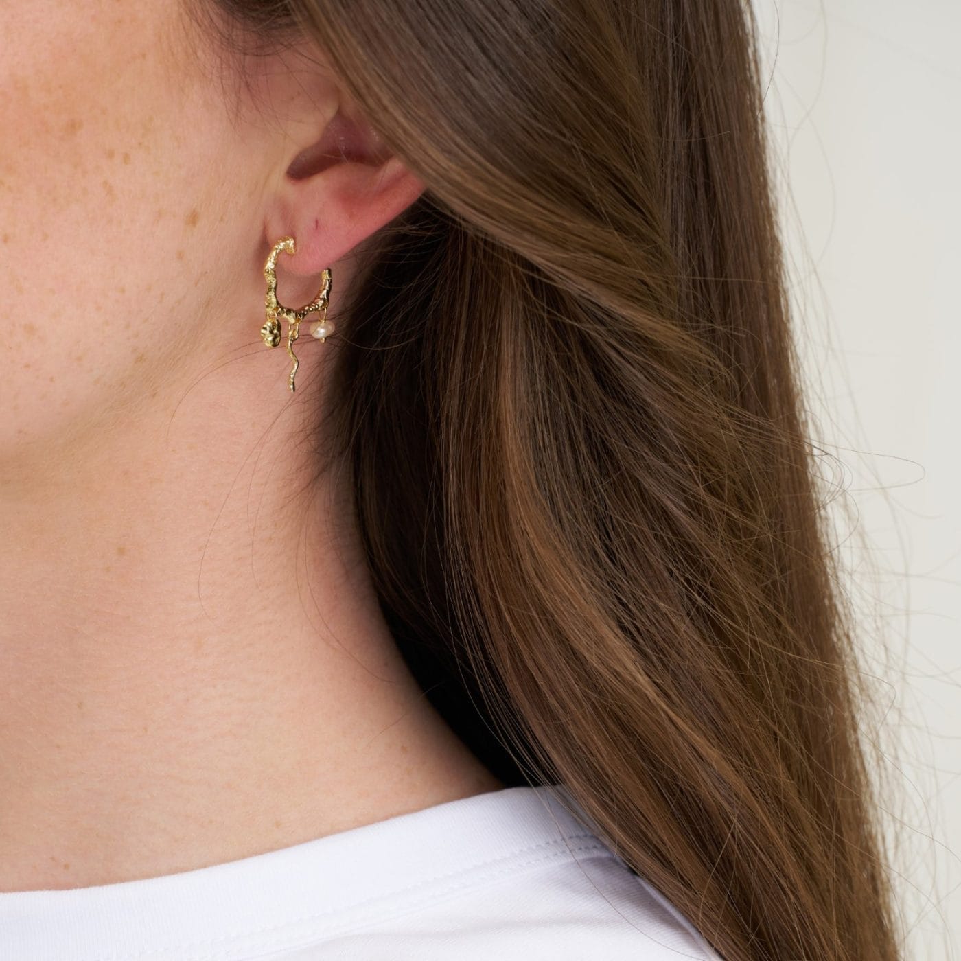 Pure_By_Nat_Andrea_Øreringe_45824_goldplated_pearl_Butik_Friis2