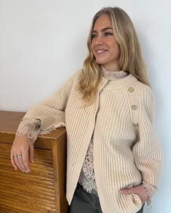 Continue Louis Cape Strik Ecru Solid