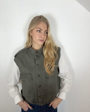 Continue Carrie Vest Army