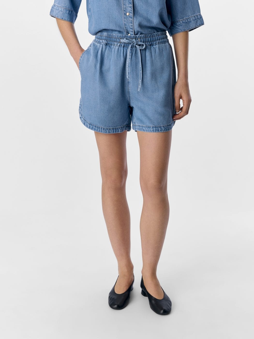 Object Frame Shorts Light Blue Denim